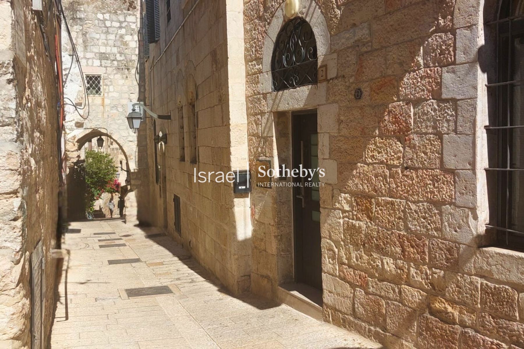 Unique Historic Property in the Heart of the Jewish Quarter