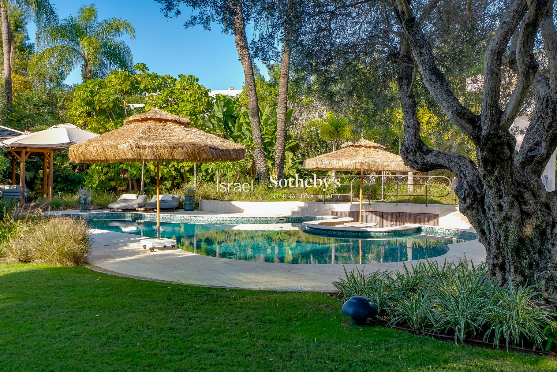 Refined Private Villa