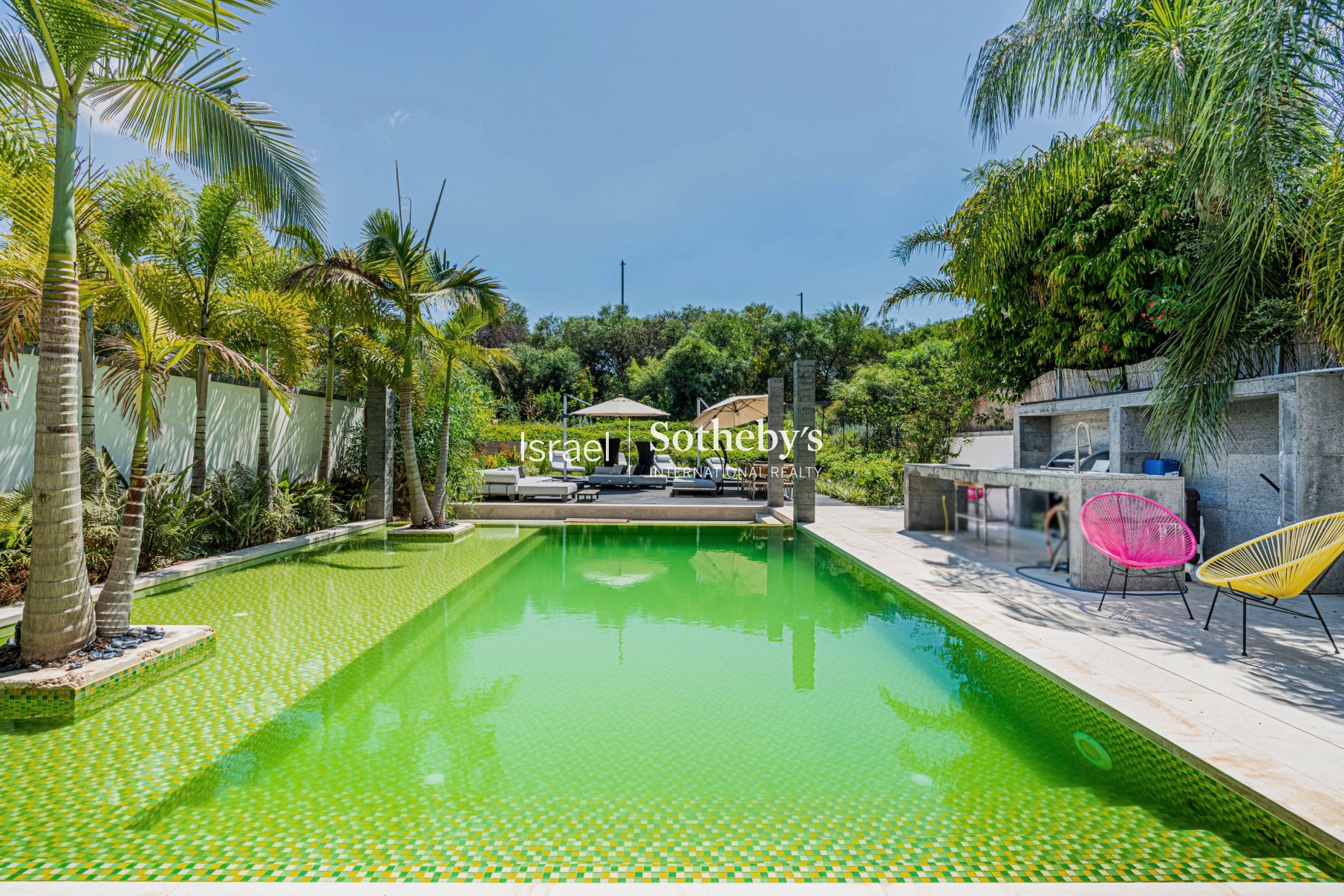 Architectural Modern Style Villa