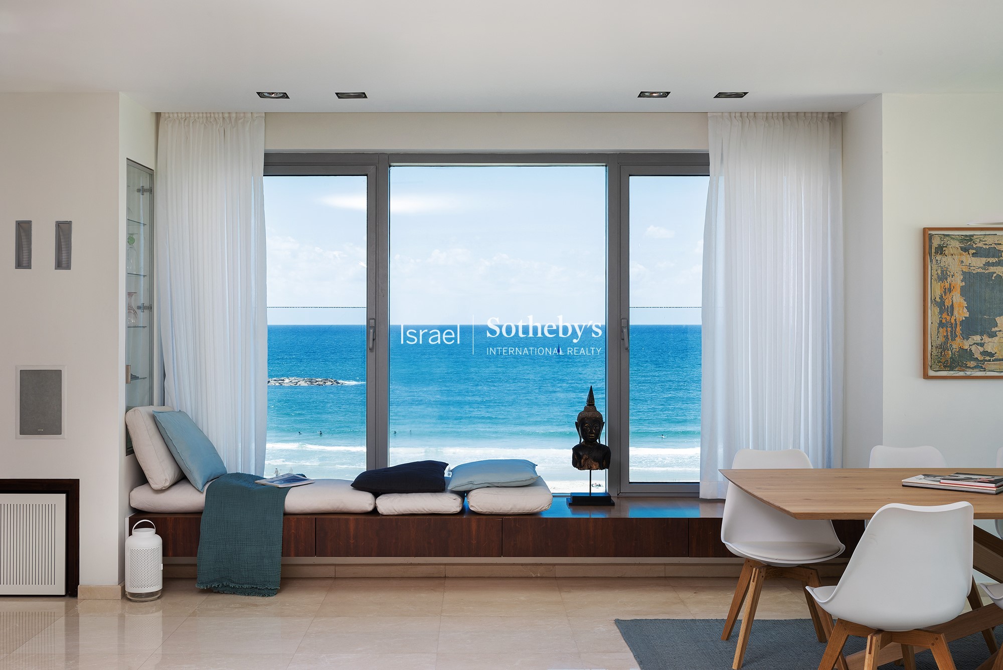 Exceptional Seafront Residence