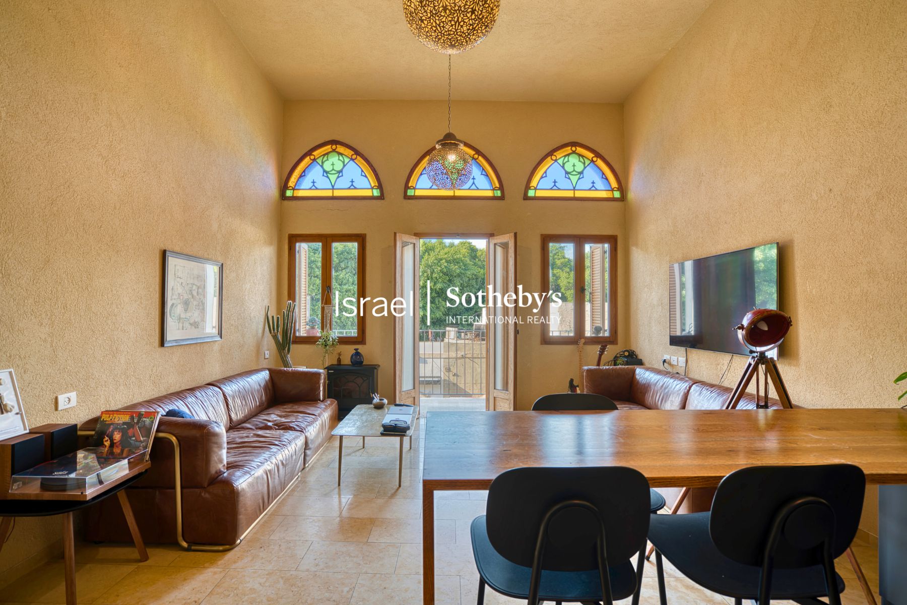 Ottoman-modern Style Seaview Apartment in Old Jaffa