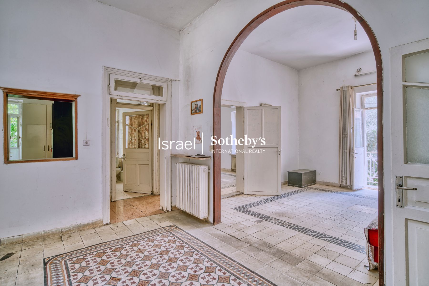 Authentic Arabic Style Apartment in the German Colony