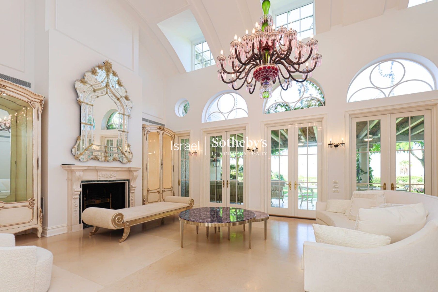 Exquisite Classic Style Villa For Sale