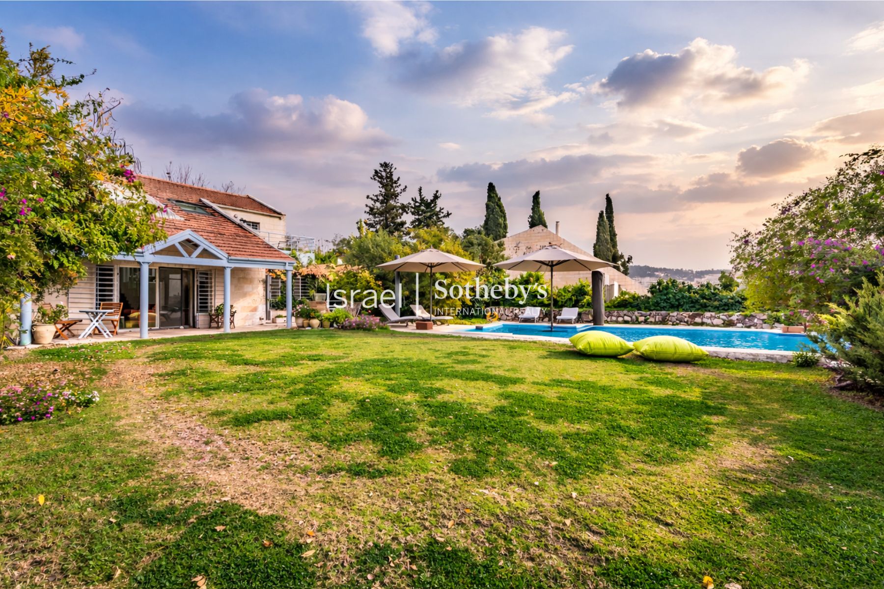 Private Hillside Villa with Panoramic Jerusalem Mountain Views