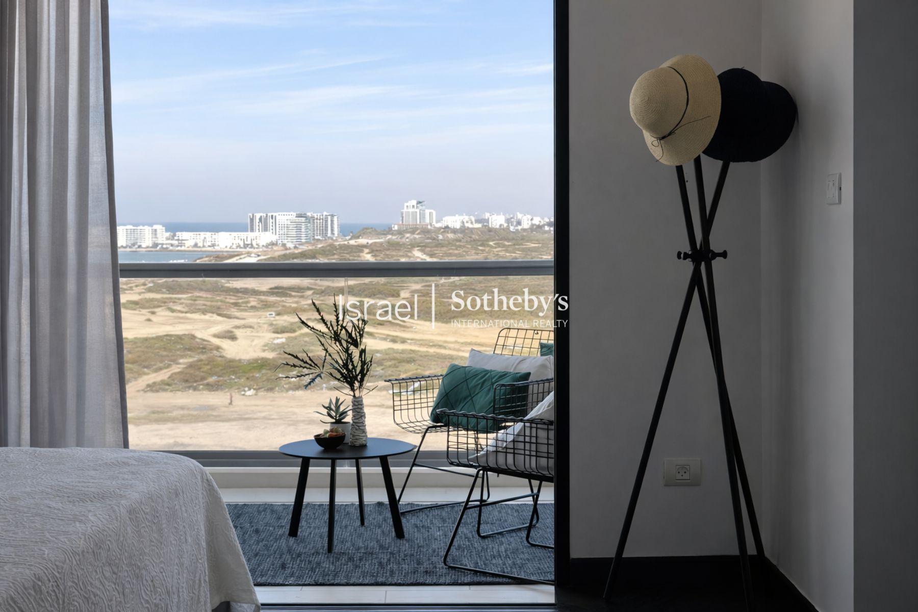 Seaview Designer Residence at Mandarin Apartments